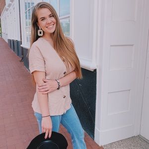 Meet your Posher, Haley